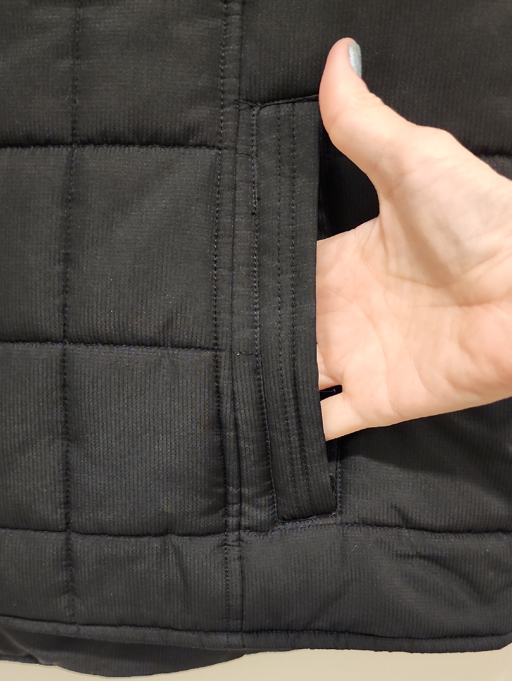 Ariat Crius Insulated Vest Black Wind & Water Protection Quilted Women's size XL - Picture 5 of 13